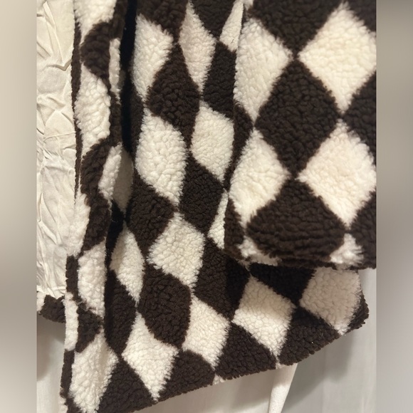 Twelfth Tribe Sherpa Brown and White Checkered Jacket - Picture 8 of 8